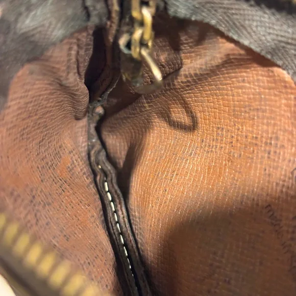 Louis Vuitton LV Vintage Pochette Cles Key Pouch W/ Box - Picture 11 of 12